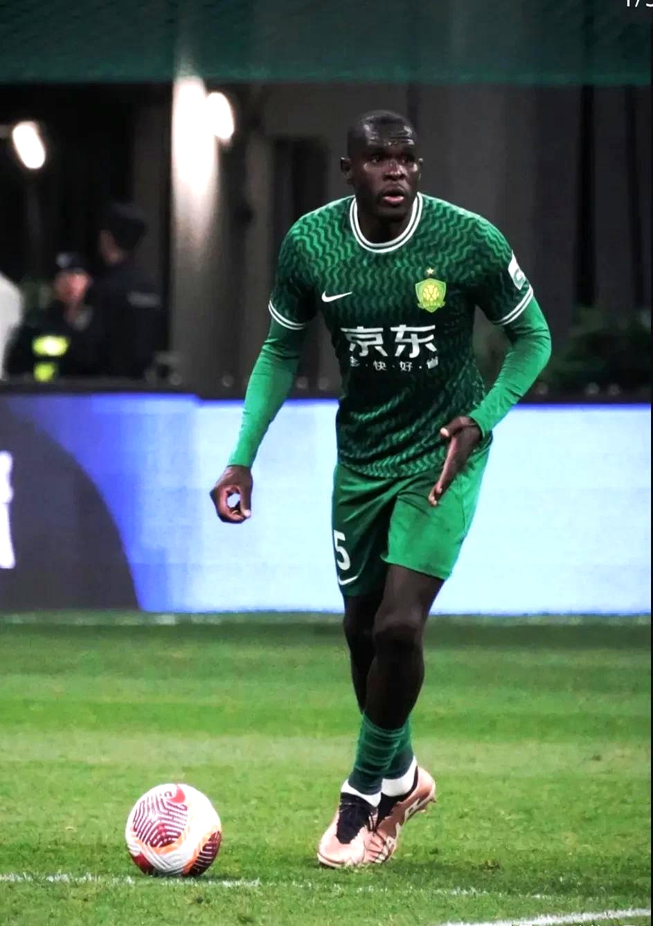 周末亚洲杯焦点战!纽约尼克斯迎战北京国安,绝杀或上演